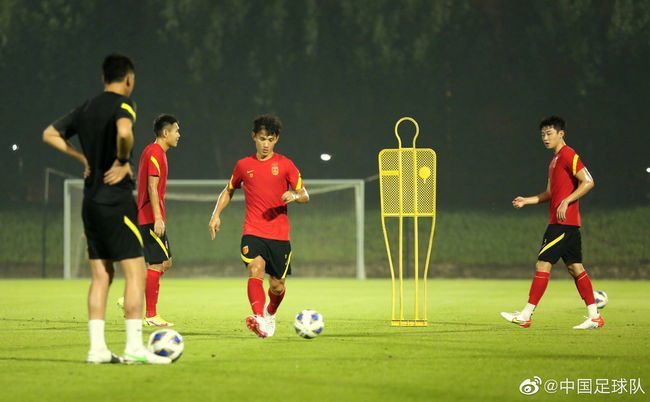 影片讲述了高斯林（侯明昊饰）、张子扬（彭昱畅饰）、郭思嘉（盖玥希饰）三个性格迥异好朋友，因误解张子扬任性的选择离世，为挽回遗憾，高斯林意外发现时空穿梭之谜，带着郭思嘉一起回到过去拯救陷入迷途的张子扬